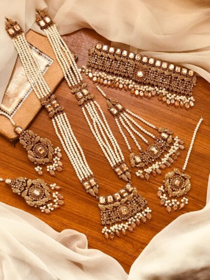 Luxurious Casting Bridal Sets